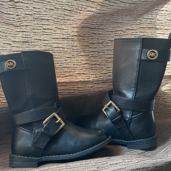 Michael Kors child 7 tall black boots - Picture 2 of 8